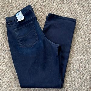 Lee Relaxed Fit Straight Leg Jeans Size 18